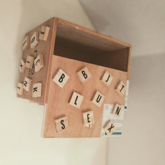 Suenos de Saundra Upcycled, NUB Cigar Box, Decor/ Storage - Picture 3 of 8